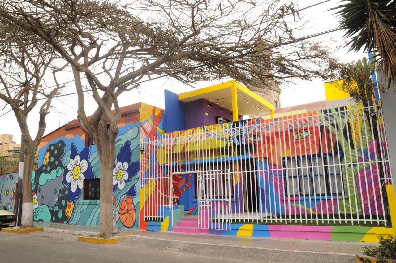 Happy Tree Hostel Peru Lima Exterior photo