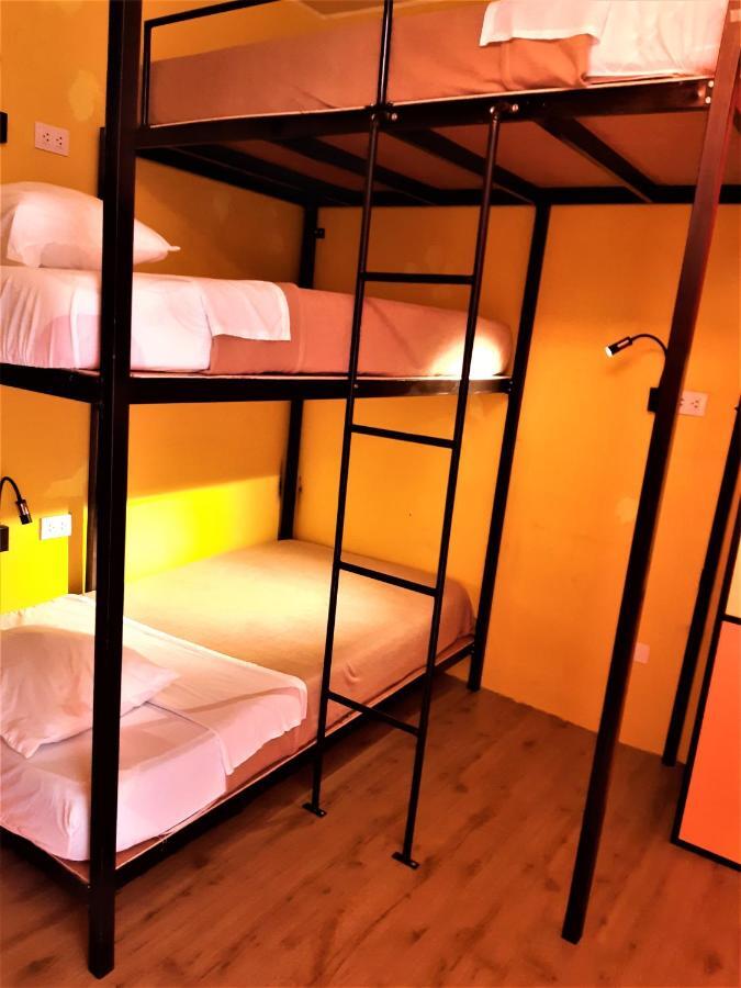 Happy Tree Hostel Peru Lima Exterior photo